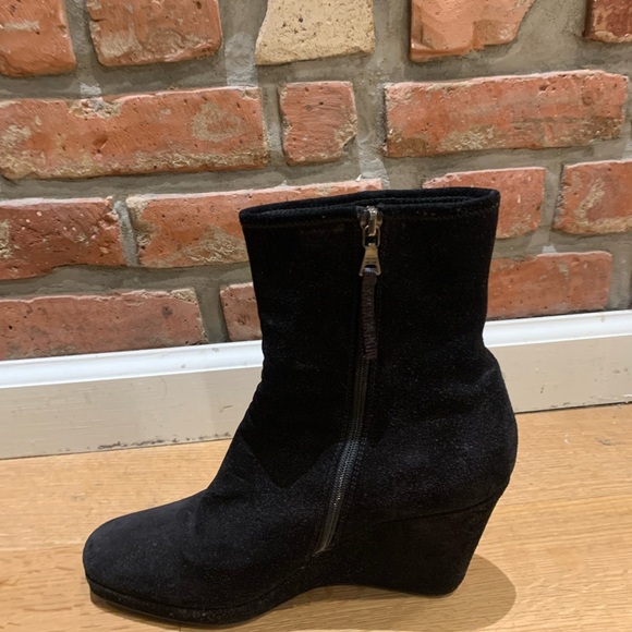 Prada sport suede ankle boots, size 39 EU - Picture 4 of 8